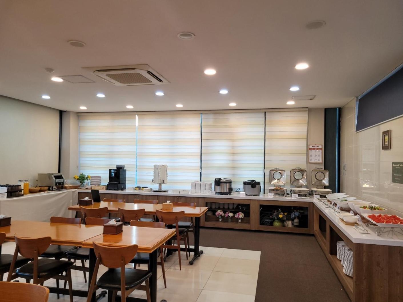 Sims Hotel Jeju Extérieur photo